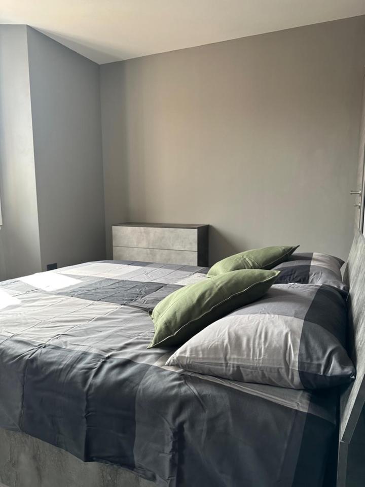 Corte Grande Apartment Lipomo Bagian luar foto