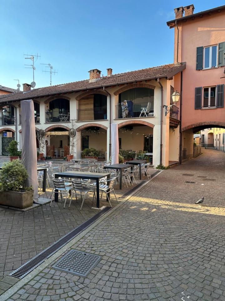 Corte Grande Apartment Lipomo Bagian luar foto
